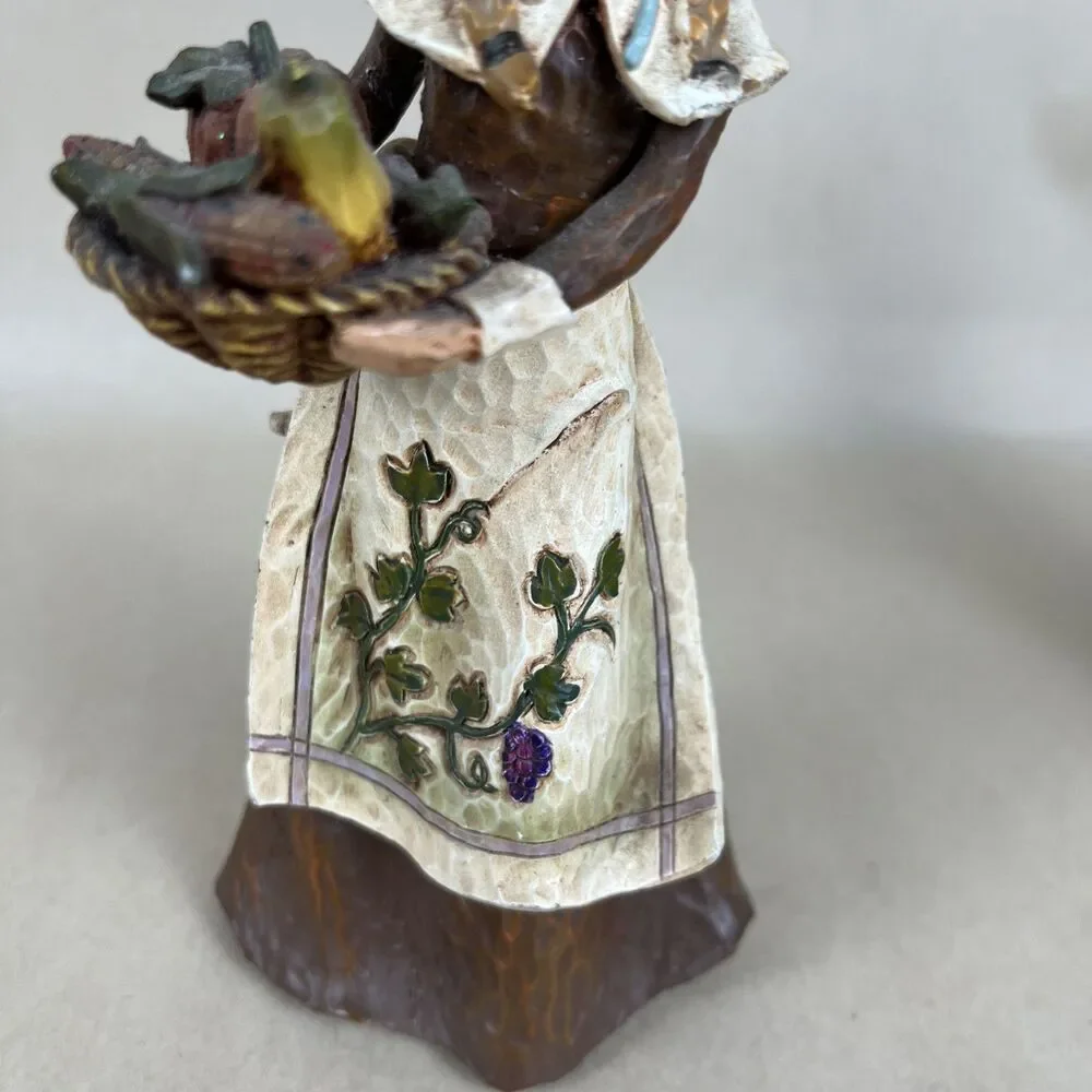 Thanksgiving 2004‎ Pilgrims Harvest Season Craft Women Figures 6-7”Tall Set Of 2